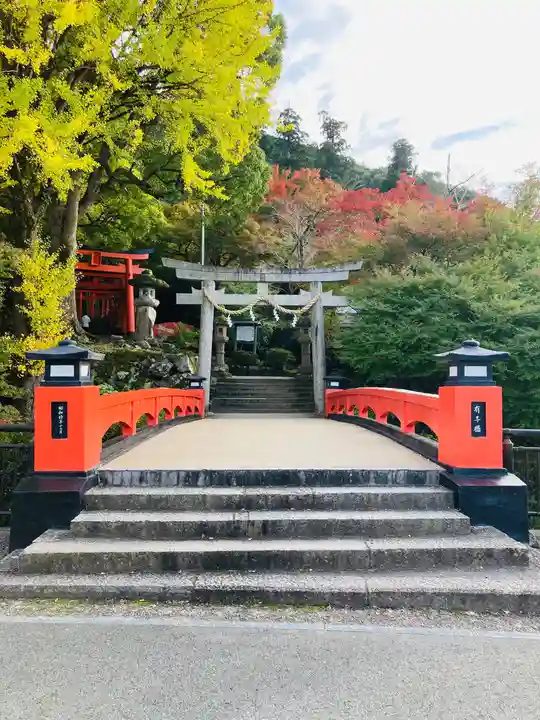有子山稲荷神社の鳥居