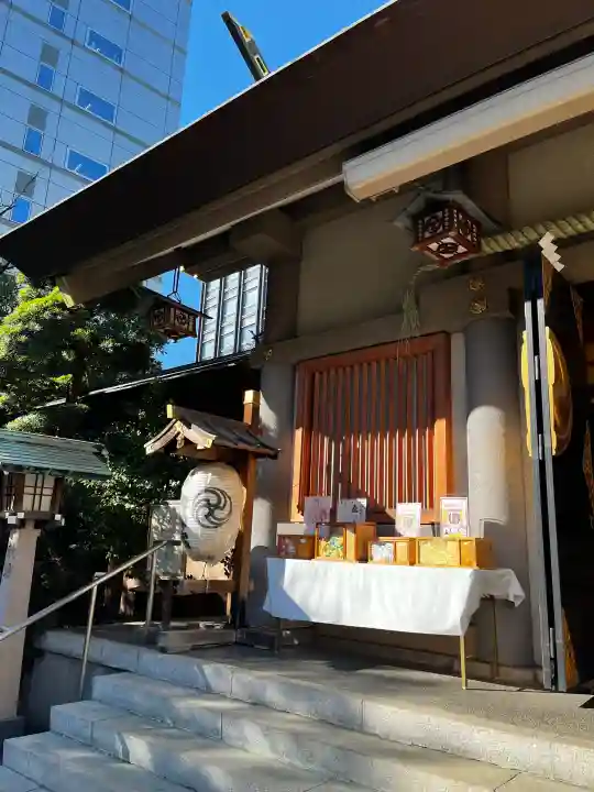 芝大神宮の{uncategorized: "未分類", other: "その他", undefined: "問題あり", building: "その他建物", grave: "お墓", sacred_gate: "鳥居", guardian: "狛犬", statue: "像", buddha: "仏像", history: "歴史", nature: "自然", garden: "庭園", animal: "動物", pagoda: "塔", temizu: "手水舎", mountain_gate: "山門・神門", sanctuary: "本殿・本堂", subordinate: "末社・摂社", art: "芸術", scenery: "景色", jizo: "地蔵", ema: "絵馬", goshuin: "御朱印", omikuji: "おみくじ", items: "授与品その他", amulet: "お守り", goshuincho: "御朱印帳", eats: "食事", festival: "お祭り", votive_dance: "神楽", shichigosan: "七五三参", wedding: "結婚式", experience: "体験その他", initially: "初詣", around: "周辺", anti_infection: "感染症対策"}