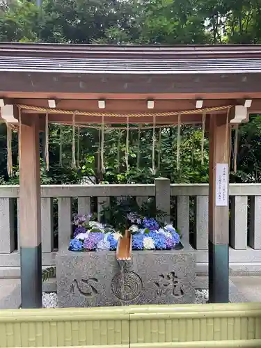 福徳神社（芽吹稲荷）の手水舎
