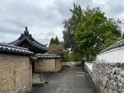 東大寺 二月堂の{uncategorized: "未分類", other: "その他", undefined: "問題あり", building: "その他建物", grave: "お墓", sacred_gate: "鳥居", guardian: "狛犬", statue: "像", buddha: "仏像", history: "歴史", nature: "自然", garden: "庭園", animal: "動物", pagoda: "塔", temizu: "手水舎", mountain_gate: "山門・神門", sanctuary: "本殿・本堂", subordinate: "末社・摂社", art: "芸術", scenery: "景色", jizo: "地蔵", ema: "絵馬", goshuin: "御朱印", omikuji: "おみくじ", items: "授与品その他", amulet: "お守り", goshuincho: "御朱印帳", eats: "食事", festival: "お祭り", votive_dance: "神楽", shichigosan: "七五三参", wedding: "結婚式", experience: "体験その他", initially: "初詣", around: "周辺", anti_infection: "感染症対策"}