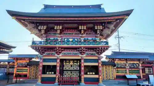 大杉神社の山門