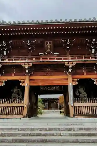 勝行院(法海寺)の山門・神門
