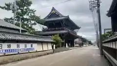 高田本山専修寺の建物その他