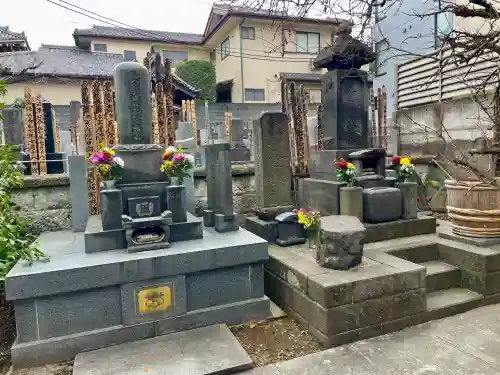 長久寺の{uncategorized: "未分類", other: "その他", undefined: "問題あり", building: "その他建物", grave: "お墓", sacred_gate: "鳥居", guardian: "狛犬", statue: "像", buddha: "仏像", history: "歴史", nature: "自然", garden: "庭園", animal: "動物", pagoda: "塔", temizu: "手水舎", mountain_gate: "山門・神門", sanctuary: "本殿・本堂", subordinate: "末社・摂社", art: "芸術", scenery: "景色", jizo: "地蔵", ema: "絵馬", goshuin: "御朱印", omikuji: "おみくじ", items: "授与品その他", amulet: "お守り", goshuincho: "御朱印帳", eats: "食事", festival: "お祭り", votive_dance: "神楽", shichigosan: "七五三参", wedding: "結婚式", experience: "体験その他", initially: "初詣", around: "周辺", anti_infection: "感染症対策"}