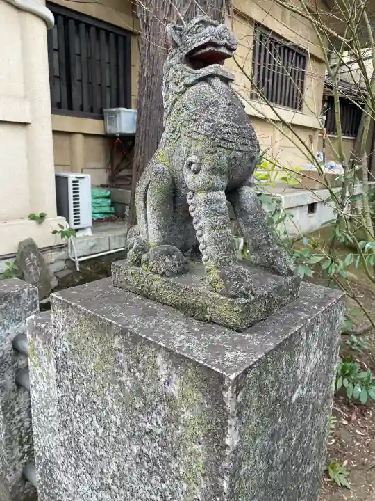 須賀神社の{uncategorized: "未分類", other: "その他", undefined: "問題あり", building: "その他建物", grave: "お墓", sacred_gate: "鳥居", guardian: "狛犬", statue: "像", buddha: "仏像", history: "歴史", nature: "自然", garden: "庭園", animal: "動物", pagoda: "塔", temizu: "手水舎", mountain_gate: "山門・神門", sanctuary: "本殿・本堂", subordinate: "末社・摂社", art: "芸術", scenery: "景色", jizo: "地蔵", ema: "絵馬", goshuin: "御朱印", omikuji: "おみくじ", items: "授与品その他", amulet: "お守り", goshuincho: "御朱印帳", eats: "食事", festival: "お祭り", votive_dance: "神楽", shichigosan: "七五三参", wedding: "結婚式", experience: "体験その他", initially: "初詣", around: "周辺", anti_infection: "感染症対策"}