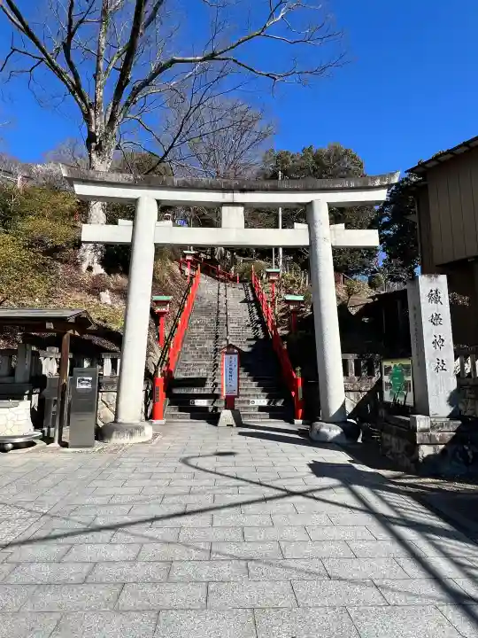 足利織姫神社の{uncategorized: "未分類", other: "その他", undefined: "問題あり", building: "その他建物", grave: "お墓", sacred_gate: "鳥居", guardian: "狛犬", statue: "像", buddha: "仏像", history: "歴史", nature: "自然", garden: "庭園", animal: "動物", pagoda: "塔", temizu: "手水舎", mountain_gate: "山門・神門", sanctuary: "本殿・本堂", subordinate: "末社・摂社", art: "芸術", scenery: "景色", jizo: "地蔵", ema: "絵馬", goshuin: "御朱印", omikuji: "おみくじ", items: "授与品その他", amulet: "お守り", goshuincho: "御朱印帳", eats: "食事", festival: "お祭り", votive_dance: "神楽", shichigosan: "七五三参", wedding: "結婚式", experience: "体験その他", initially: "初詣", around: "周辺", anti_infection: "感染症対策"}