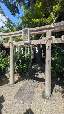 九帝王宮 萱野神社(滋賀県)