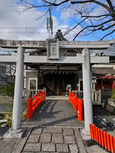 六孫王神社の{uncategorized: "未分類", other: "その他", undefined: "問題あり", building: "その他建物", grave: "お墓", sacred_gate: "鳥居", guardian: "狛犬", statue: "像", buddha: "仏像", history: "歴史", nature: "自然", garden: "庭園", animal: "動物", pagoda: "塔", temizu: "手水舎", mountain_gate: "山門・神門", sanctuary: "本殿・本堂", subordinate: "末社・摂社", art: "芸術", scenery: "景色", jizo: "地蔵", ema: "絵馬", goshuin: "御朱印", omikuji: "おみくじ", items: "授与品その他", amulet: "お守り", goshuincho: "御朱印帳", eats: "食事", festival: "お祭り", votive_dance: "神楽", shichigosan: "七五三参", wedding: "結婚式", experience: "体験その他", initially: "初詣", around: "周辺", anti_infection: "感染症対策"}