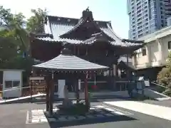 覚林寺の本殿