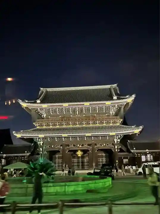 東本願寺(真宗本廟)の山門・神門