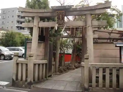 龍田稲荷神社の鳥居