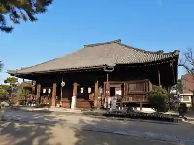 西大寺の本殿・本堂