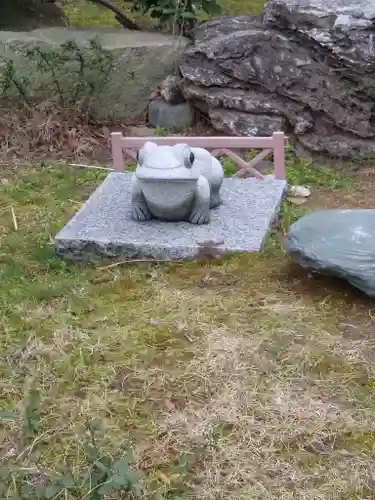 三社神社の狛犬