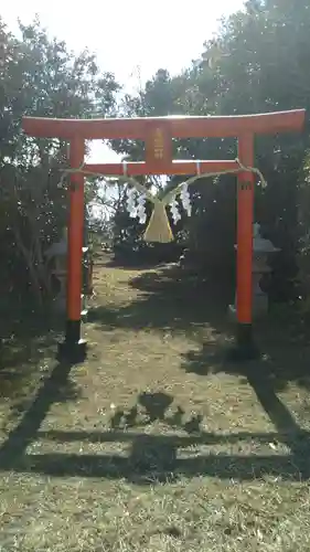 玉澤稲荷神社の鳥居