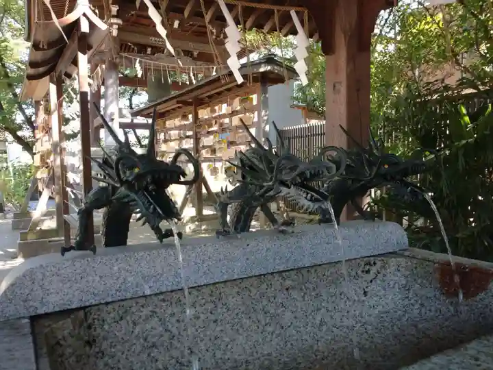 葛飾八幡宮の手水舎