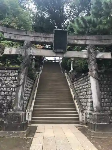 品川神社の鳥居