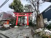 馬橋稲荷神社の{uncategorized: "未分類", other: "その他", undefined: "問題あり", building: "その他建物", grave: "お墓", sacred_gate: "鳥居", guardian: "狛犬", statue: "像", buddha: "仏像", history: "歴史", nature: "自然", garden: "庭園", animal: "動物", pagoda: "塔", temizu: "手水舎", mountain_gate: "山門・神門", sanctuary: "本殿・本堂", subordinate: "末社・摂社", art: "芸術", scenery: "景色", jizo: "地蔵", ema: "絵馬", goshuin: "御朱印", omikuji: "おみくじ", items: "授与品その他", amulet: "お守り", goshuincho: "御朱印帳", eats: "食事", festival: "お祭り", votive_dance: "神楽", shichigosan: "七五三参", wedding: "結婚式", experience: "体験その他", initially: "初詣", around: "周辺", anti_infection: "感染症対策"}