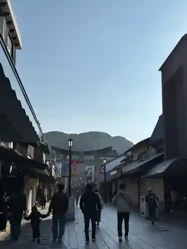 太宰府天満宮の{uncategorized: "未分類", other: "その他", undefined: "問題あり", building: "その他建物", grave: "お墓", sacred_gate: "鳥居", guardian: "狛犬", statue: "像", buddha: "仏像", history: "歴史", nature: "自然", garden: "庭園", animal: "動物", pagoda: "塔", temizu: "手水舎", mountain_gate: "山門・神門", sanctuary: "本殿・本堂", subordinate: "末社・摂社", art: "芸術", scenery: "景色", jizo: "地蔵", ema: "絵馬", goshuin: "御朱印", omikuji: "おみくじ", items: "授与品その他", amulet: "お守り", goshuincho: "御朱印帳", eats: "食事", festival: "お祭り", votive_dance: "神楽", shichigosan: "七五三参", wedding: "結婚式", experience: "体験その他", initially: "初詣", around: "周辺", anti_infection: "感染症対策"}