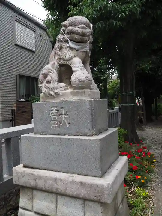 八幡神社の狛犬