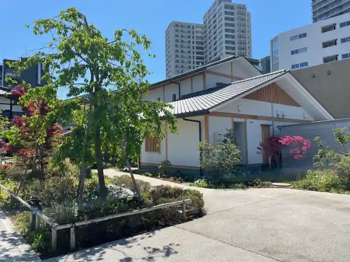 善立寺の{uncategorized: "未分類", other: "その他", undefined: "問題あり", building: "その他建物", grave: "お墓", sacred_gate: "鳥居", guardian: "狛犬", statue: "像", buddha: "仏像", history: "歴史", nature: "自然", garden: "庭園", animal: "動物", pagoda: "塔", temizu: "手水舎", mountain_gate: "山門・神門", sanctuary: "本殿・本堂", subordinate: "末社・摂社", art: "芸術", scenery: "景色", jizo: "地蔵", ema: "絵馬", goshuin: "御朱印", omikuji: "おみくじ", items: "授与品その他", amulet: "お守り", goshuincho: "御朱印帳", eats: "食事", festival: "お祭り", votive_dance: "神楽", shichigosan: "七五三参", wedding: "結婚式", experience: "体験その他", initially: "初詣", around: "周辺", anti_infection: "感染症対策"}