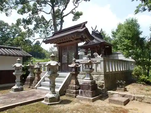 宇賀神社の本殿