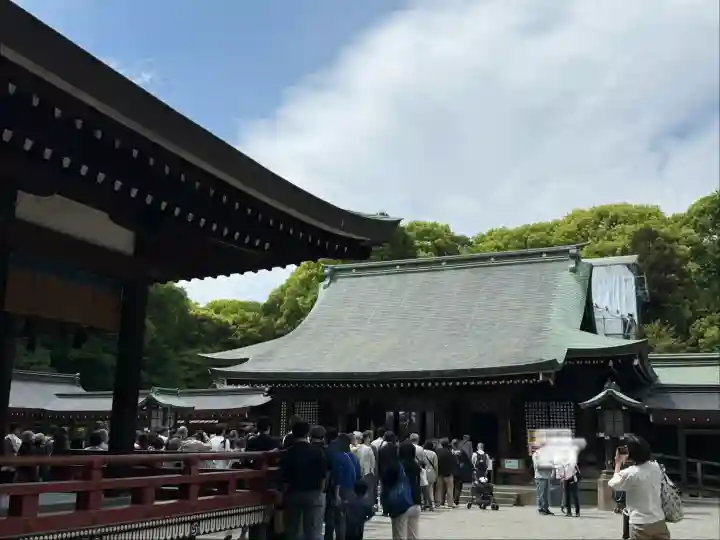 武蔵一宮氷川神社の{uncategorized: "未分類", other: "その他", undefined: "問題あり", building: "その他建物", grave: "お墓", sacred_gate: "鳥居", guardian: "狛犬", statue: "像", buddha: "仏像", history: "歴史", nature: "自然", garden: "庭園", animal: "動物", pagoda: "塔", temizu: "手水舎", mountain_gate: "山門・神門", sanctuary: "本殿・本堂", subordinate: "末社・摂社", art: "芸術", scenery: "景色", jizo: "地蔵", ema: "絵馬", goshuin: "御朱印", omikuji: "おみくじ", items: "授与品その他", amulet: "お守り", goshuincho: "御朱印帳", eats: "食事", festival: "お祭り", votive_dance: "神楽", shichigosan: "七五三参", wedding: "結婚式", experience: "体験その他", initially: "初詣", around: "周辺", anti_infection: "感染症対策"}