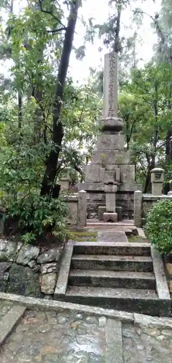 光明寺(粟生光明寺)の塔