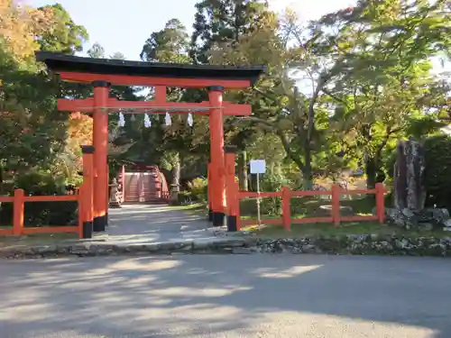 丹生都比売神社の鳥居