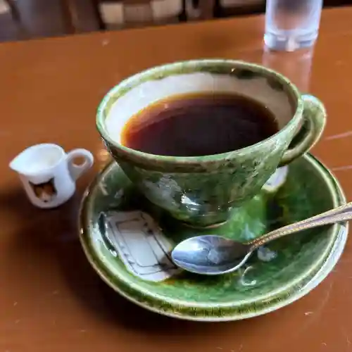 八幡橋八幡神社の{uncategorized: "未分類", other: "その他", undefined: "問題あり", building: "その他建物", grave: "お墓", sacred_gate: "鳥居", guardian: "狛犬", statue: "像", buddha: "仏像", history: "歴史", nature: "自然", garden: "庭園", animal: "動物", pagoda: "塔", temizu: "手水舎", mountain_gate: "山門・神門", sanctuary: "本殿・本堂", subordinate: "末社・摂社", art: "芸術", scenery: "景色", jizo: "地蔵", ema: "絵馬", goshuin: "御朱印", omikuji: "おみくじ", items: "授与品その他", amulet: "お守り", goshuincho: "御朱印帳", eats: "食事", festival: "お祭り", votive_dance: "神楽", shichigosan: "七五三参", wedding: "結婚式", experience: "体験その他", initially: "初詣", around: "周辺", anti_infection: "感染症対策"}