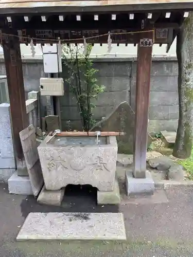 練馬大鳥神社の手水舎