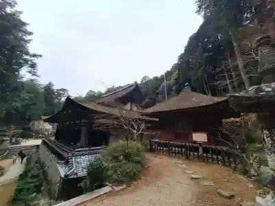 長命寺の{uncategorized: "未分類", other: "その他", undefined: "問題あり", building: "その他建物", grave: "お墓", sacred_gate: "鳥居", guardian: "狛犬", statue: "像", buddha: "仏像", history: "歴史", nature: "自然", garden: "庭園", animal: "動物", pagoda: "塔", temizu: "手水舎", mountain_gate: "山門・神門", sanctuary: "本殿・本堂", subordinate: "末社・摂社", art: "芸術", scenery: "景色", jizo: "地蔵", ema: "絵馬", goshuin: "御朱印", omikuji: "おみくじ", items: "授与品その他", amulet: "お守り", goshuincho: "御朱印帳", eats: "食事", festival: "お祭り", votive_dance: "神楽", shichigosan: "七五三参", wedding: "結婚式", experience: "体験その他", initially: "初詣", around: "周辺", anti_infection: "感染症対策"}