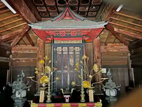 智識寺の本殿・本堂