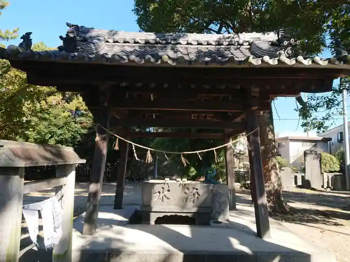 素盞嗚神社の手水舎