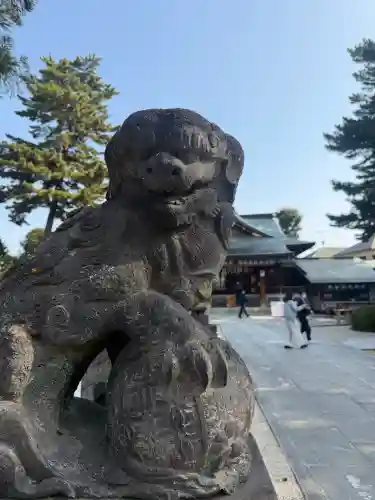 中野沼袋氷川神社の{uncategorized: "未分類", other: "その他", undefined: "問題あり", building: "その他建物", grave: "お墓", sacred_gate: "鳥居", guardian: "狛犬", statue: "像", buddha: "仏像", history: "歴史", nature: "自然", garden: "庭園", animal: "動物", pagoda: "塔", temizu: "手水舎", mountain_gate: "山門・神門", sanctuary: "本殿・本堂", subordinate: "末社・摂社", art: "芸術", scenery: "景色", jizo: "地蔵", ema: "絵馬", goshuin: "御朱印", omikuji: "おみくじ", items: "授与品その他", amulet: "お守り", goshuincho: "御朱印帳", eats: "食事", festival: "お祭り", votive_dance: "神楽", shichigosan: "七五三参", wedding: "結婚式", experience: "体験その他", initially: "初詣", around: "周辺", anti_infection: "感染症対策"}
