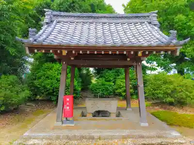 八幡社(堀之内)の手水舎