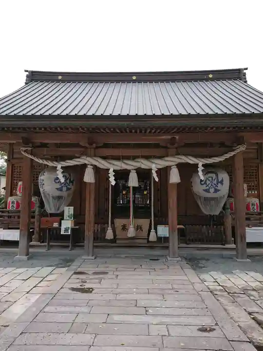 三柱神社の本殿・本堂
