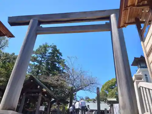 伊勢山皇大神宮の鳥居