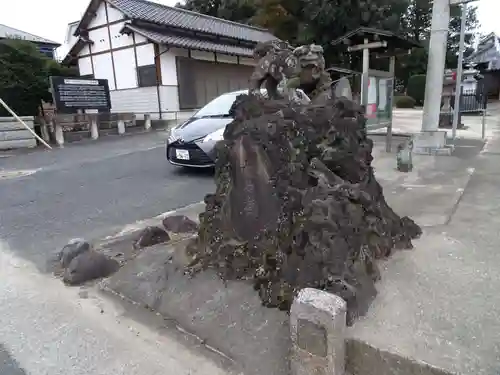 内牧鷲香取神社の狛犬