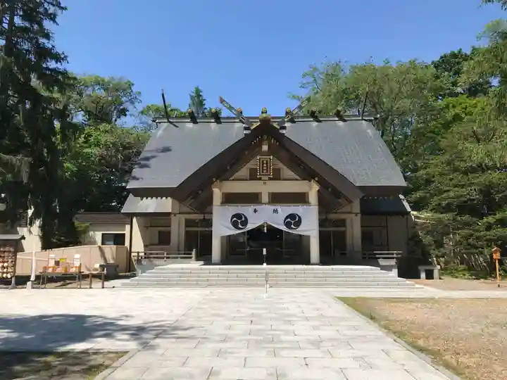 帯廣神社の本殿・本堂