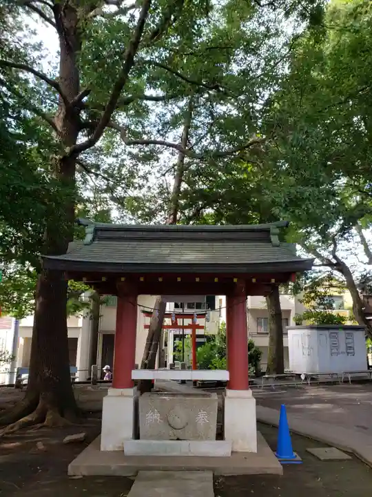 永福稲荷神社の手水舎