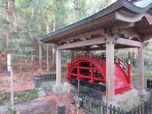 彌彦神社の庭園