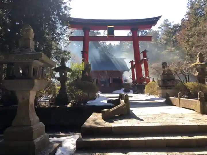 北口本宮冨士浅間神社の鳥居