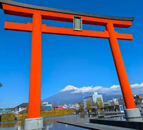富士山本宮浅間大社(静岡県)