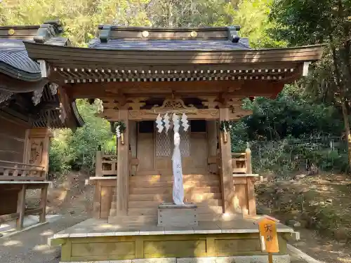 安吉神社の{uncategorized: "未分類", other: "その他", undefined: "問題あり", building: "その他建物", grave: "お墓", sacred_gate: "鳥居", guardian: "狛犬", statue: "像", buddha: "仏像", history: "歴史", nature: "自然", garden: "庭園", animal: "動物", pagoda: "塔", temizu: "手水舎", mountain_gate: "山門・神門", sanctuary: "本殿・本堂", subordinate: "末社・摂社", art: "芸術", scenery: "景色", jizo: "地蔵", ema: "絵馬", goshuin: "御朱印", omikuji: "おみくじ", items: "授与品その他", amulet: "お守り", goshuincho: "御朱印帳", eats: "食事", festival: "お祭り", votive_dance: "神楽", shichigosan: "七五三参", wedding: "結婚式", experience: "体験その他", initially: "初詣", around: "周辺", anti_infection: "感染症対策"}