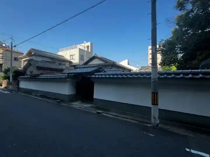 雪草庵の{uncategorized: "未分類", other: "その他", undefined: "問題あり", building: "その他建物", grave: "お墓", sacred_gate: "鳥居", guardian: "狛犬", statue: "像", buddha: "仏像", history: "歴史", nature: "自然", garden: "庭園", animal: "動物", pagoda: "塔", temizu: "手水舎", mountain_gate: "山門・神門", sanctuary: "本殿・本堂", subordinate: "末社・摂社", art: "芸術", scenery: "景色", jizo: "地蔵", ema: "絵馬", goshuin: "御朱印", omikuji: "おみくじ", items: "授与品その他", amulet: "お守り", goshuincho: "御朱印帳", eats: "食事", festival: "お祭り", votive_dance: "神楽", shichigosan: "七五三参", wedding: "結婚式", experience: "体験その他", initially: "初詣", around: "周辺", anti_infection: "感染症対策"}