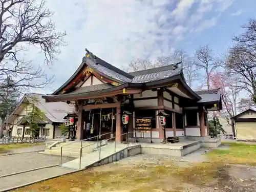 鷹栖神社の本殿・本堂