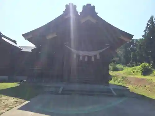 居多神社の本殿・本堂