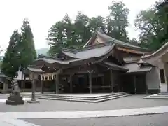 白山比咩神社の本殿