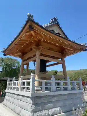 松源寺の{uncategorized: "未分類", other: "その他", undefined: "問題あり", building: "その他建物", grave: "お墓", sacred_gate: "鳥居", guardian: "狛犬", statue: "像", buddha: "仏像", history: "歴史", nature: "自然", garden: "庭園", animal: "動物", pagoda: "塔", temizu: "手水舎", mountain_gate: "山門・神門", sanctuary: "本殿・本堂", subordinate: "末社・摂社", art: "芸術", scenery: "景色", jizo: "地蔵", ema: "絵馬", goshuin: "御朱印", omikuji: "おみくじ", items: "授与品その他", amulet: "お守り", goshuincho: "御朱印帳", eats: "食事", festival: "お祭り", votive_dance: "神楽", shichigosan: "七五三参", wedding: "結婚式", experience: "体験その他", initially: "初詣", around: "周辺", anti_infection: "感染症対策"}
