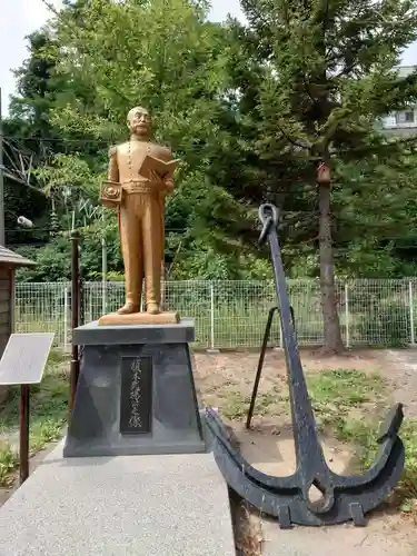 龍宮神社の像